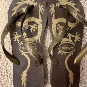 Havaianas Gold and Brown Sandals woman’s size 10 new!